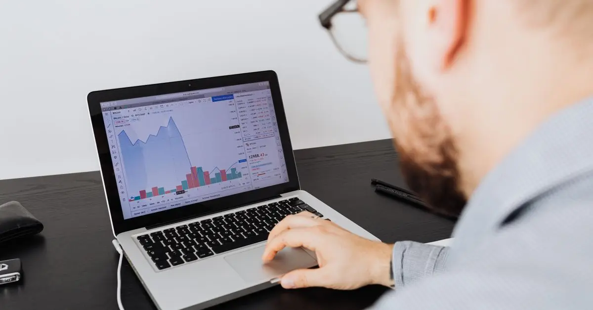 Comment utiliser les analyses de données pour améliorer vos webinars